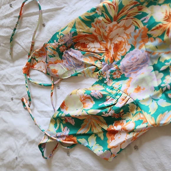 Floral on my mind satin maxi dress in multi color - Picture 7 of 8